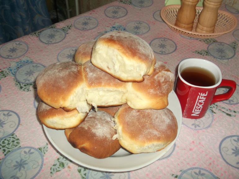 пекла булочки с начинкой!