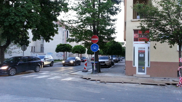 Пиештяны (Словакия). Велосипедные зарисовки.