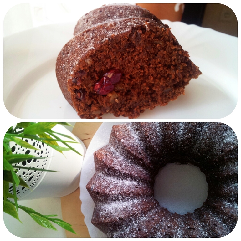 Постный пирог с орехами, изюмом и клюквой