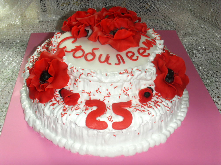 Торт на заказ для девушки на юбилей.