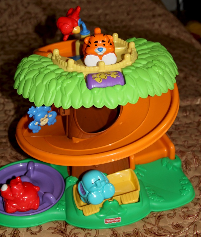 Куплю фирменные игрушки б/у очень в хорошем состоянии))