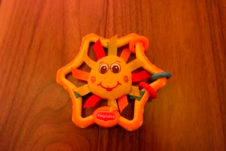 наши любые игрушки с 0 до 11 месяцев))