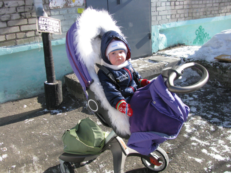 Продам коляску Stokke Xplory за 25000. Я регион, вышлю почтой.