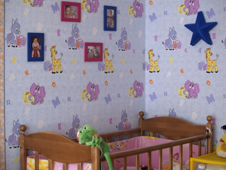 Кусочек детской комнаты:)