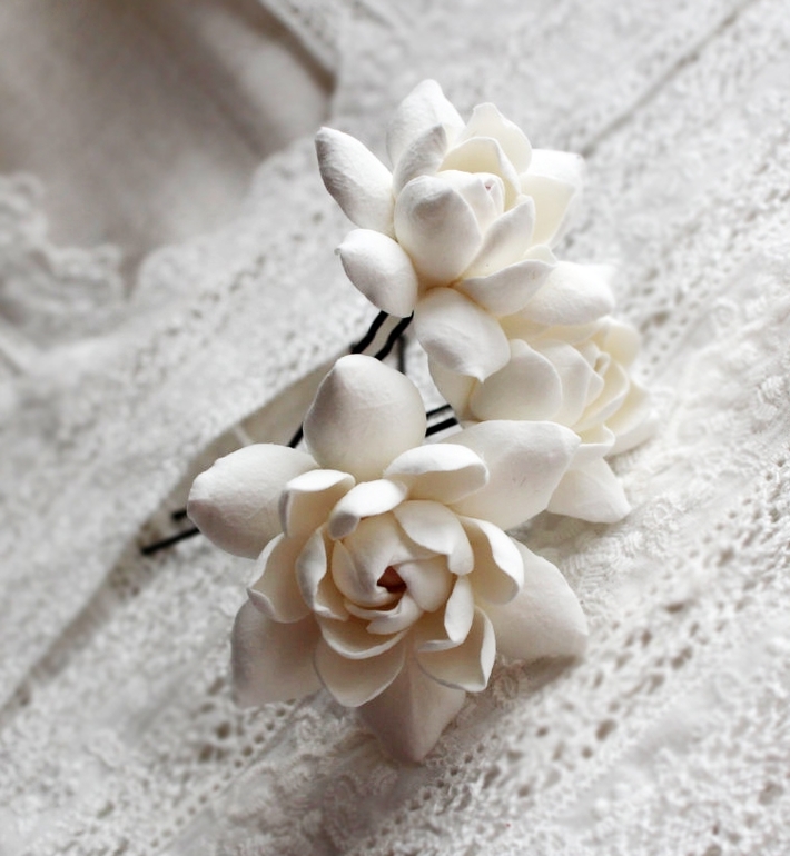 Свадебные аксессуары, украшения, букетики из японской глины!