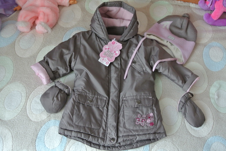 Новая курта Mini Kids осень-весна 18-24 мес. + шапка Lassie 1500р.