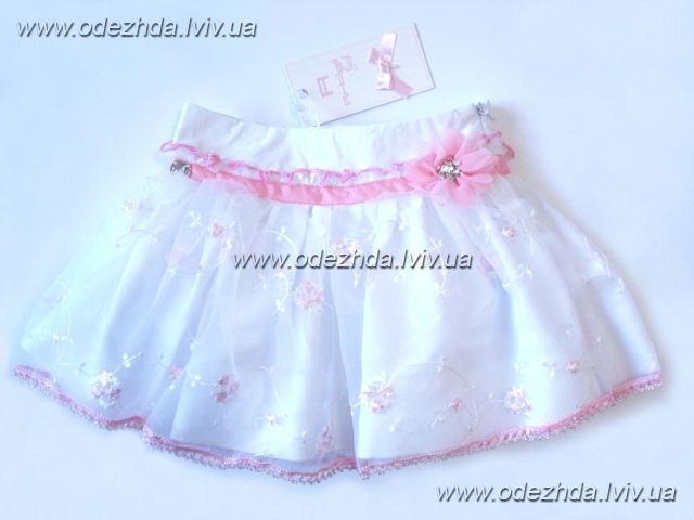 все на девочку 0-36 месяцев http://odezhda.lviv.ua/component/virtuemart/girls-0-36 цены указаны в гривнах, для перевода в рубли воспользуйтесь конвертером валют (на страничке сайта слева)