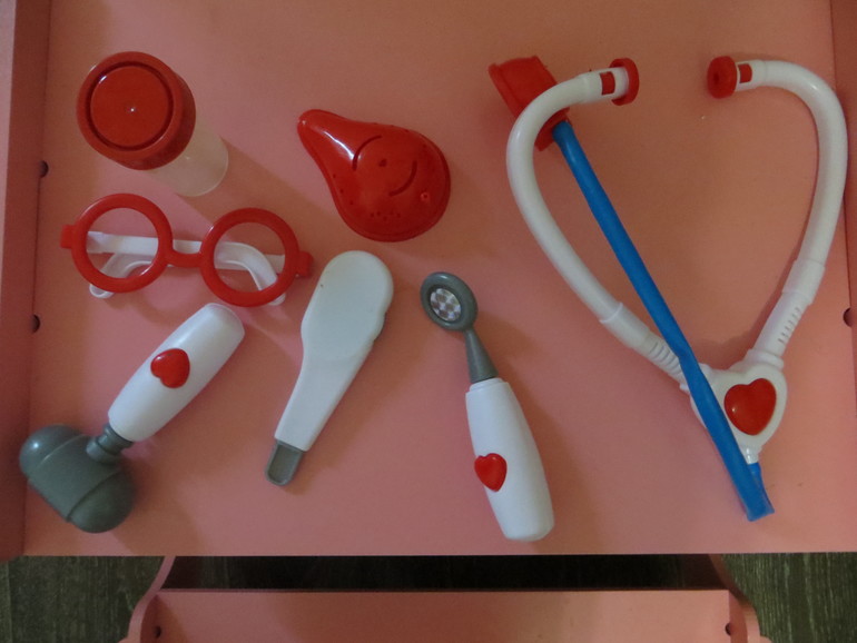 Играем в доктора (ТЗ для ребенка 2,4) + раздача матриала