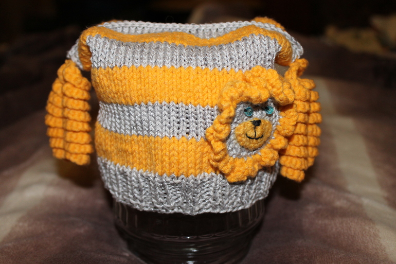 Связалась шапулька)