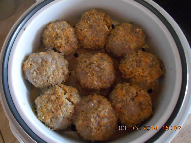 Котлеты в мультиварке.