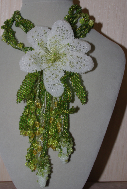 Украшения из бисера