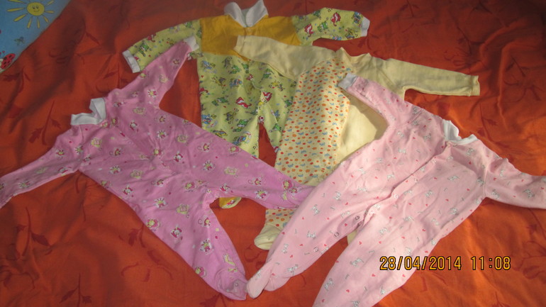 отдам слипы на девочку до 70 см + -