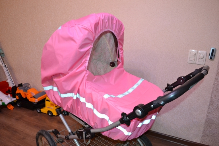 Дождевик на коляску из плащевки