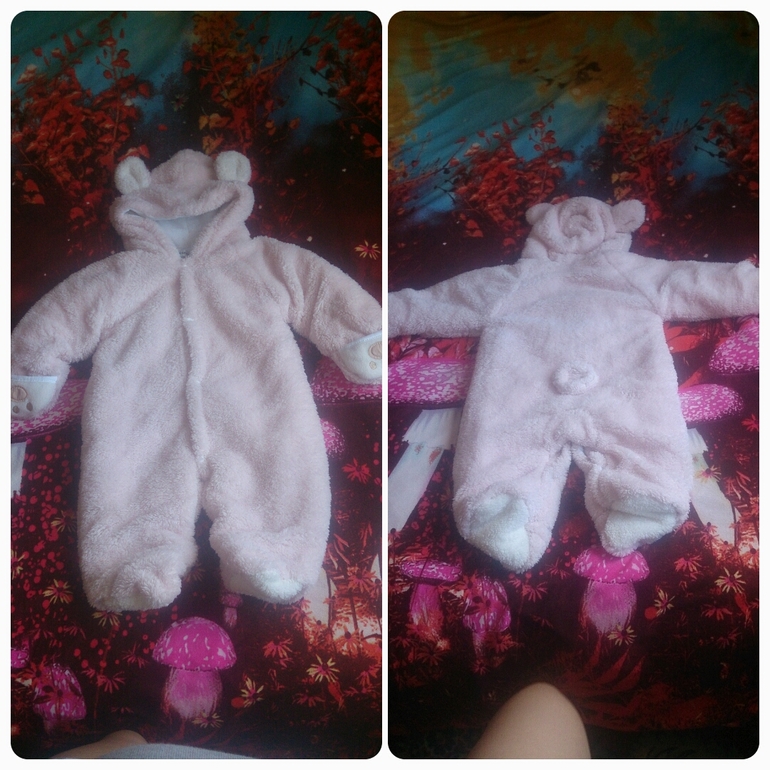 Ну наконец-то и я похвастаюсь нашими первыми вещичками))))))))