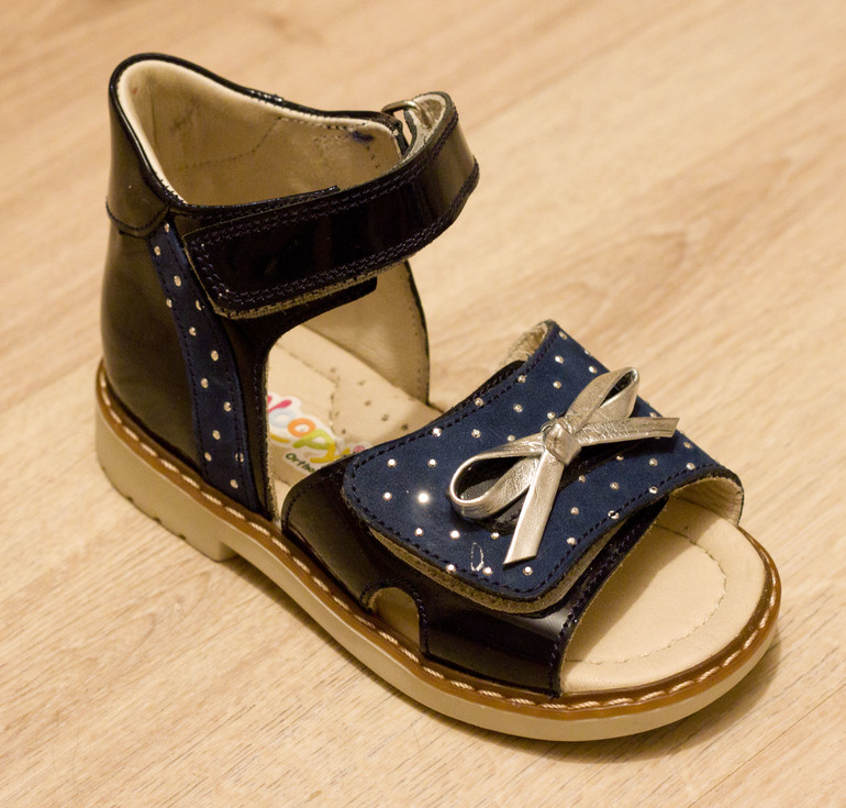 Красота и удобство для маленьких ножек)))