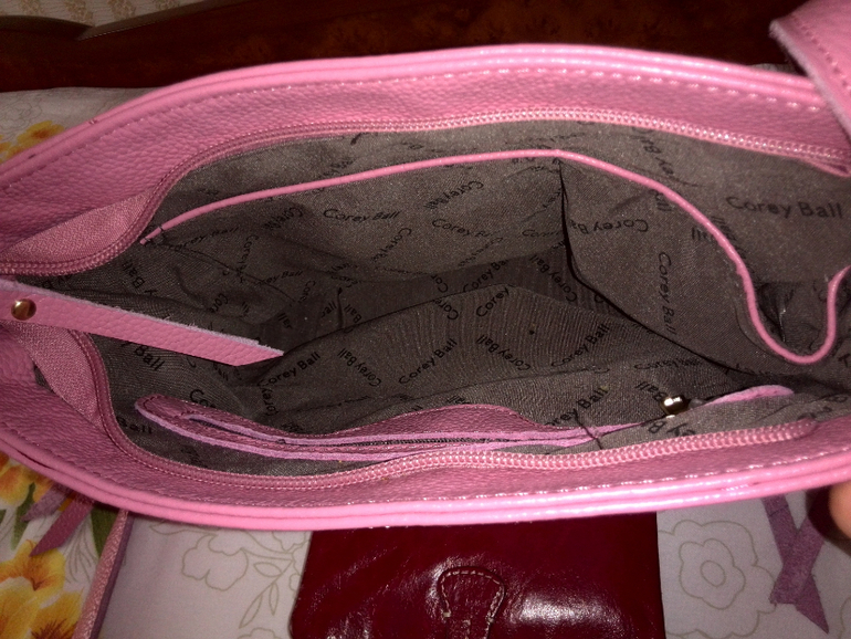 Хвасты МУЖ И ЖЕН ТРИКОТАЖ VARGAS!ЖЕН И МУЖ ПУХИ,КУРТКИ PLAXA.СУМКИ