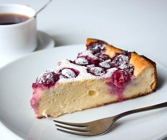 Творожная запеканка с вишней