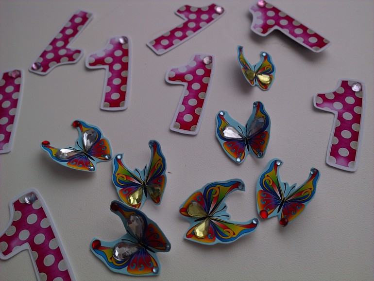 Наши пригласительные на годик готовы! (как и обещала, рассказываю как делала их)