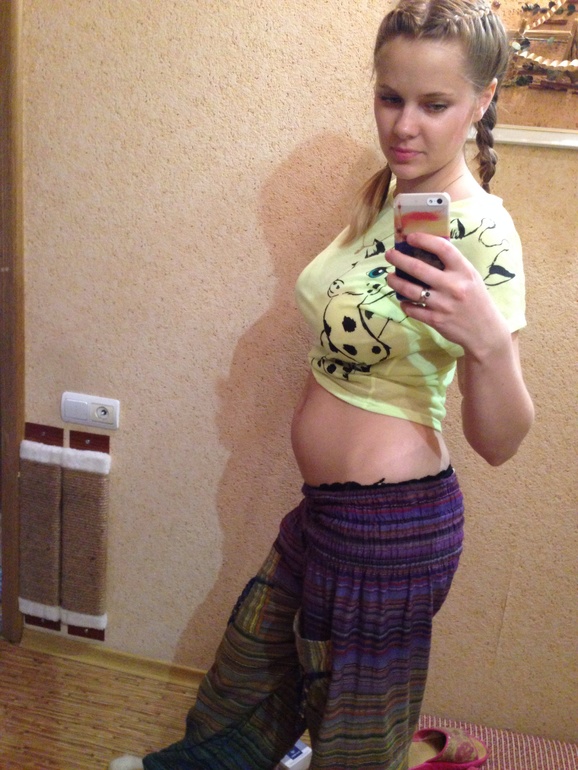 Фото животика 43-я неделя беременности))))