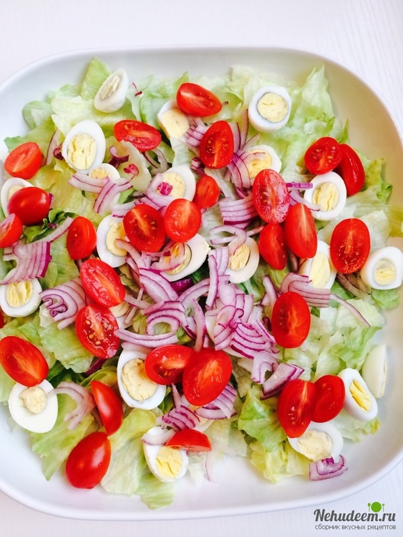 Салат с тунцом