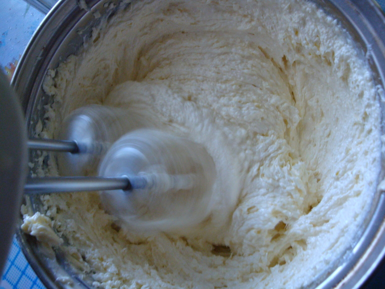 Клубничное масло