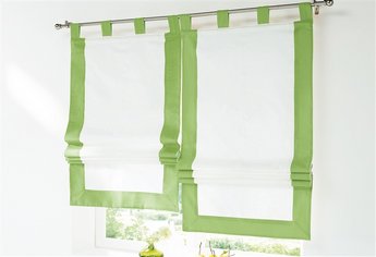 Оформление окна на кухне