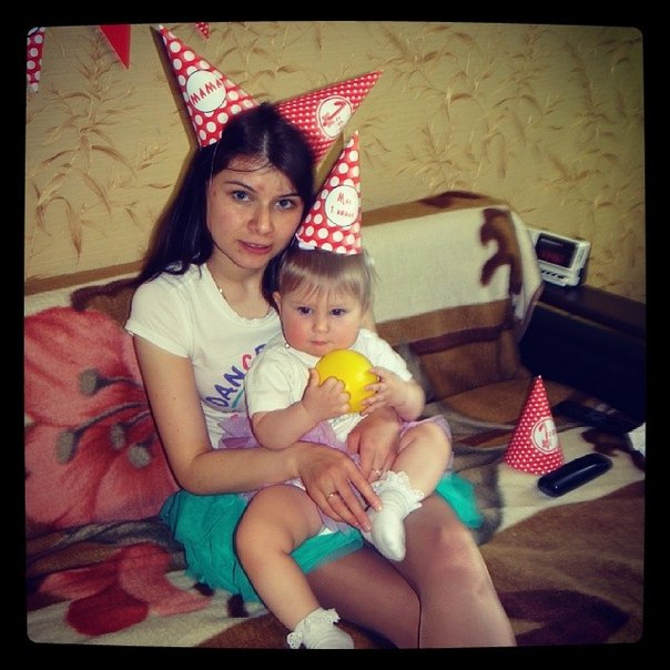 Анютин первый годик