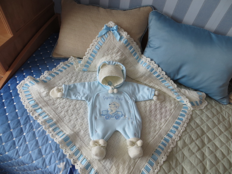 Наш комплект на выписку :)))