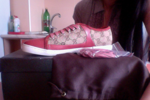 продам кеды Gucci  (Почта)