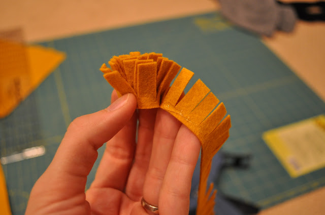 Как сделать цветок из ткани