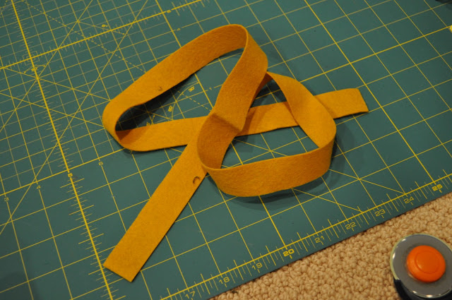 Как сделать цветок из ткани