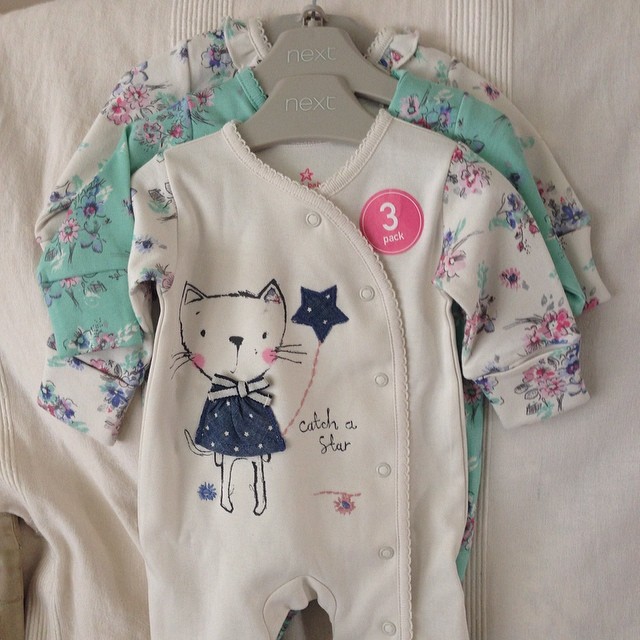 Покупки доченьке в Next.