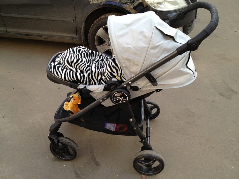 Наши колясочки :)