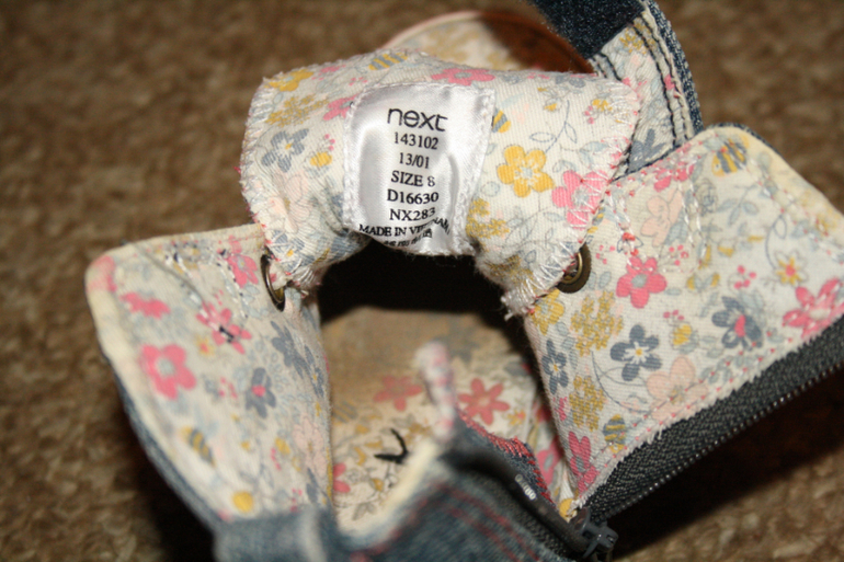 Обувь для девочки 3-4 года. Adidas, Next. ЮЗАО, почта