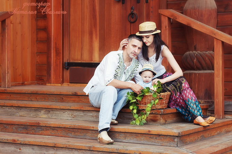 Студийная фотосессия 28-го июня (2000 р/час)