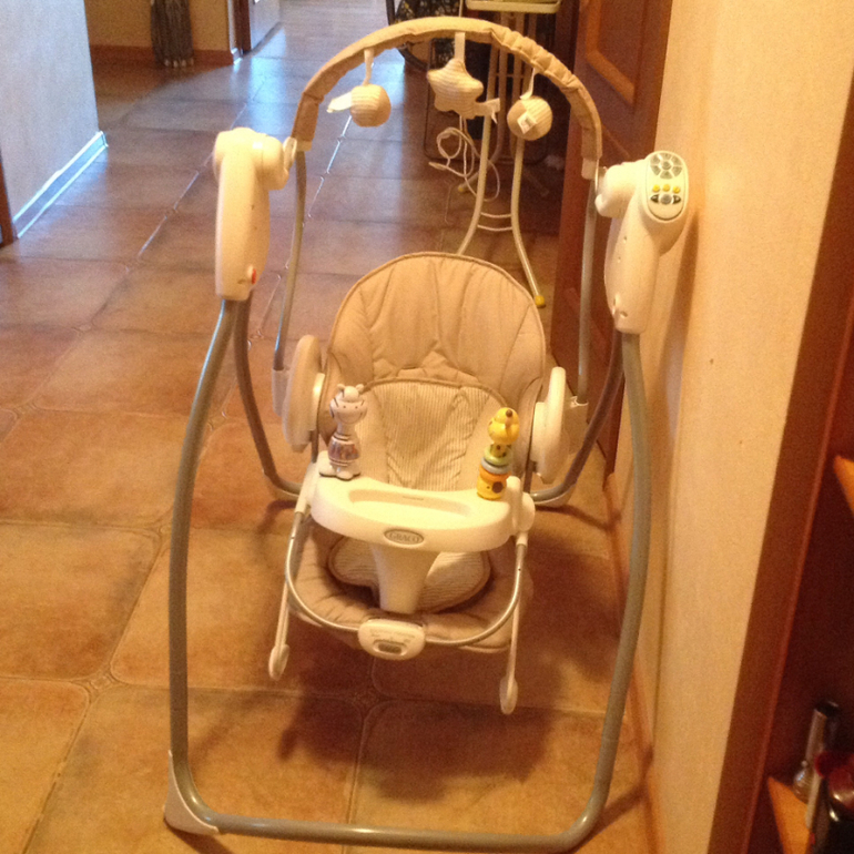 Продаю качели Graco Swing Bounce 3000 тыс.