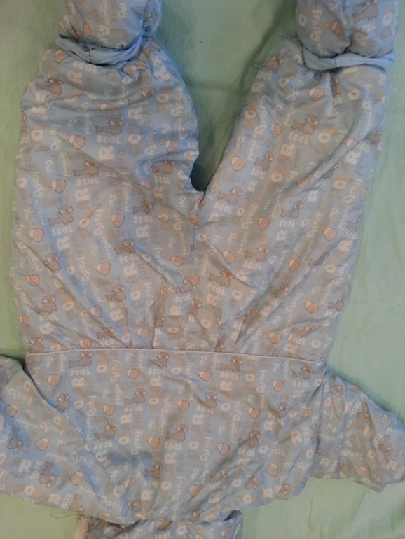 продам комбинезон зимний на мальчика размер 80