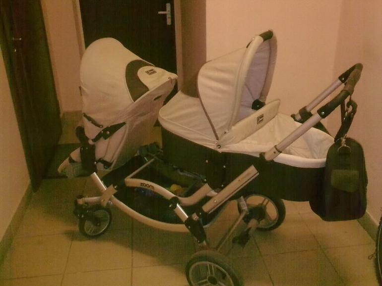ПРОДАЮ КОЛЯСКУ ДЛЯ ДВОЙНИ-ПОГОДОК Jetem Zoom (пересылка в регионы)