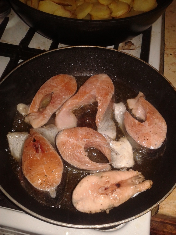 готовлю ужин для семьи