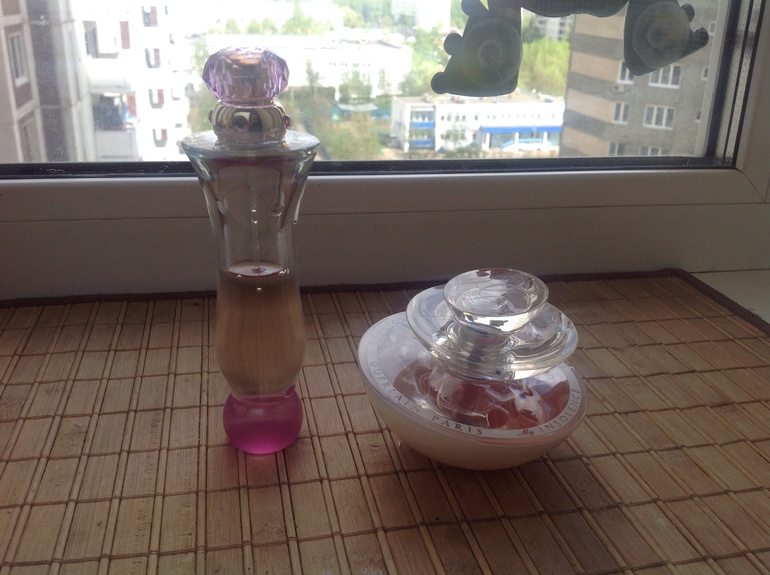 Guerlain insolence и Versace voman 50%