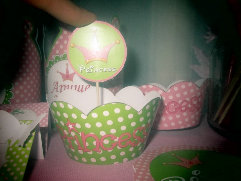 Подготовка в ДР (2 года) моей принцессы Ариши)