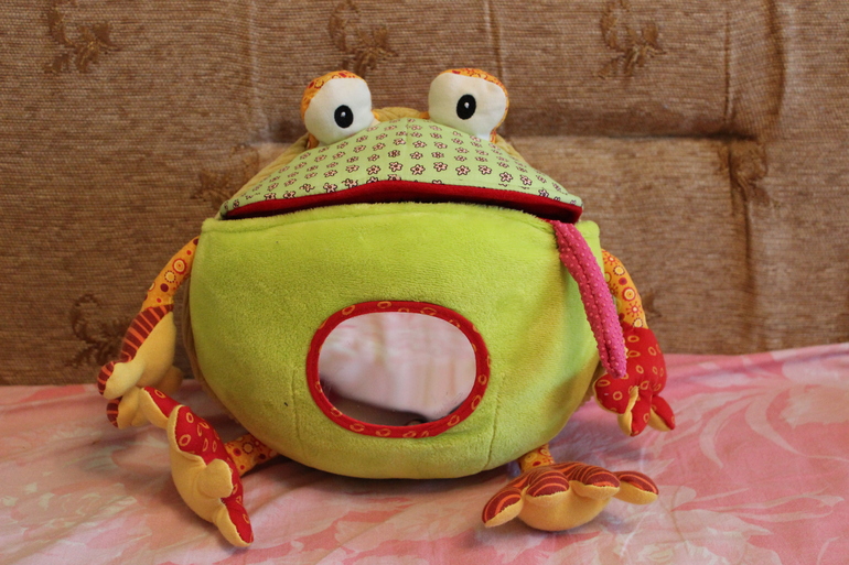 Чудесная игрушка от Lilliputiens