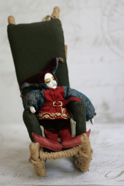 Куклы, взрослые и дети