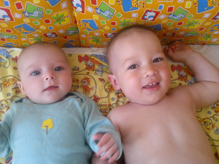 Мои погодки, разница год и три