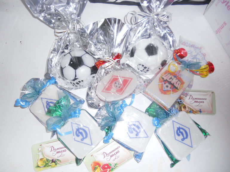 К дню футбольного болельщика!!!