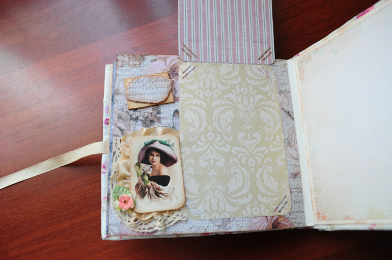 Альбомы  и коробочки