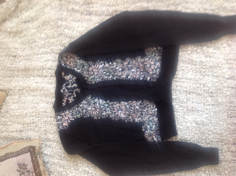 Пальто кофточки для модных мам) Armani Blumarine пальто 3500р. Кофточки по 500р.