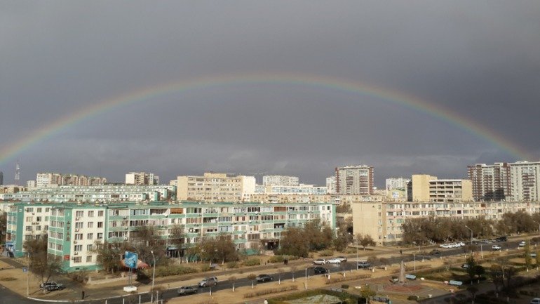 А из нашего окна Радуга сейчас видна...