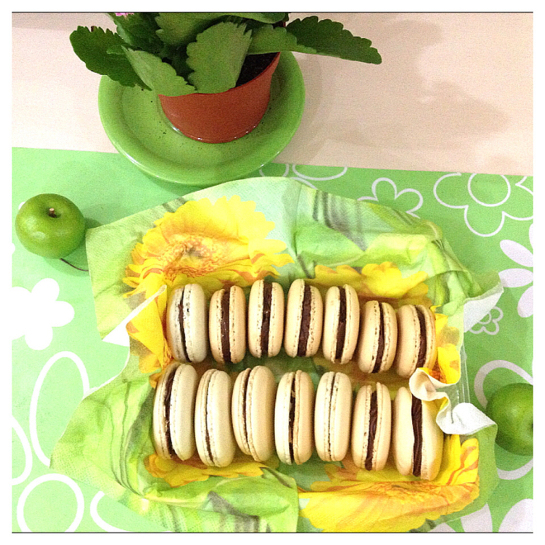 Ну и наконец, я решилась. Мои первые Macaron...