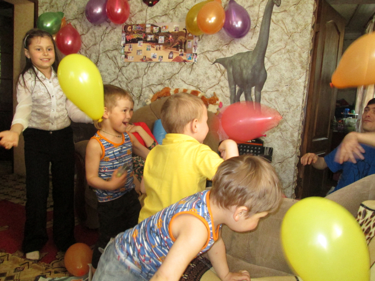 Динозавровый День Рождения (лайт-версия) Часть 2